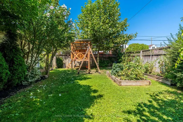 Additional image 27 of 26 Weir St