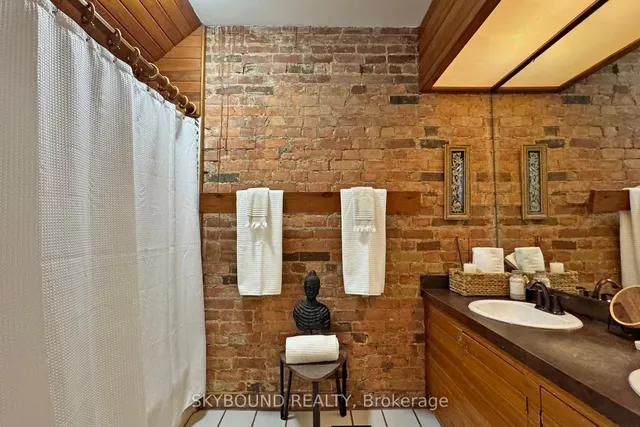 Additional image 14 of 50 Dearbourne Ave