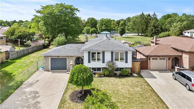 Property image for 5 Lynwood Dr