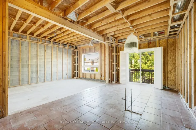 Additional image 14 of 6544 Opera Glass Cres