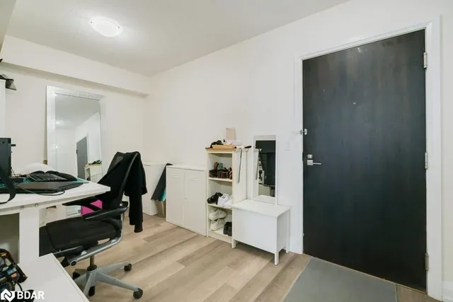 Additional image 6 of 3520 Danforth Ave Unit 609