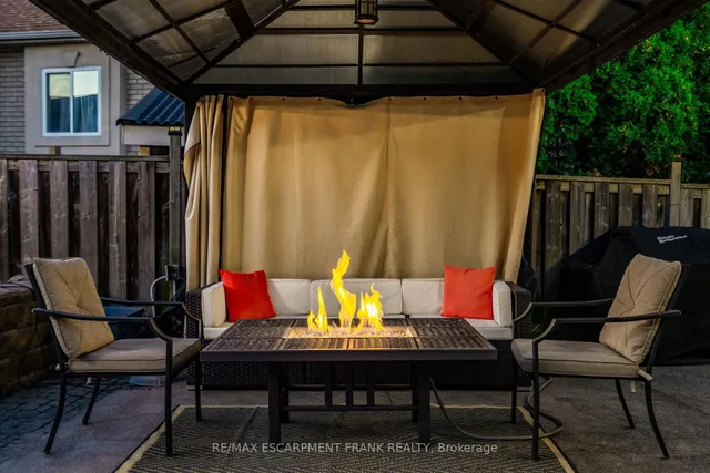 Additional image 48 of 18 Konstantine Crt