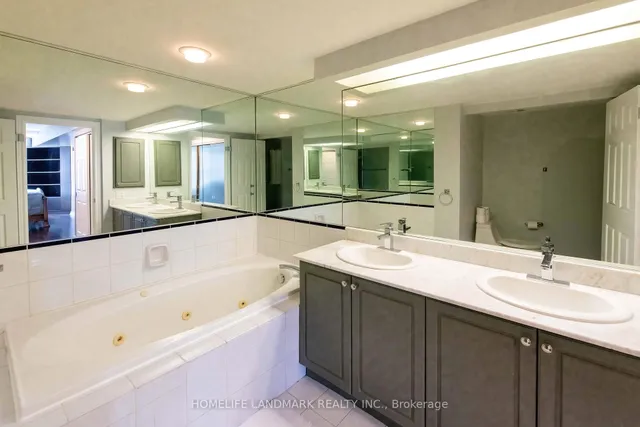 Additional image 15 of 71 Simcoe St Unit 1002