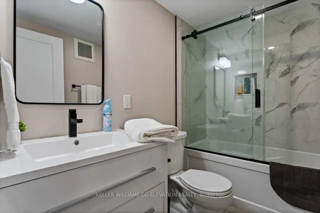 Additional image 25 of 493 Crosby Ave