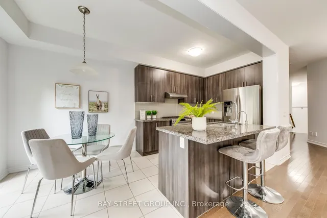 Additional image 13 of 371 Athabasca Common