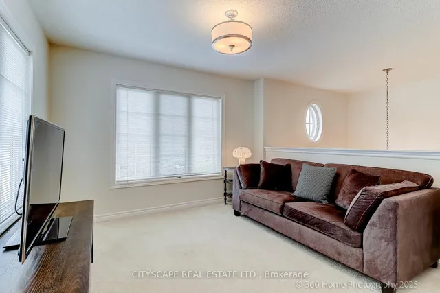 Additional image 19 of 4 Hellyer Ave