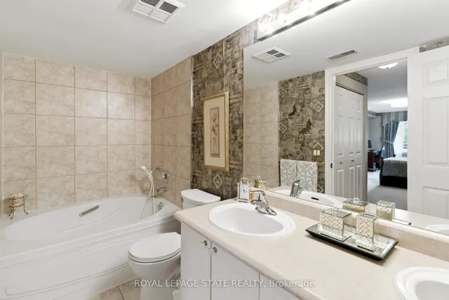 Additional image 27 of 980 Golf Links Rd Unit 101