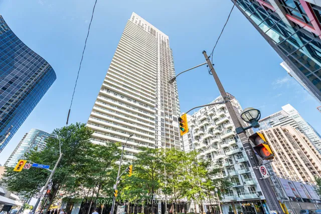 Additional image 2 of 20 John St Unit 920