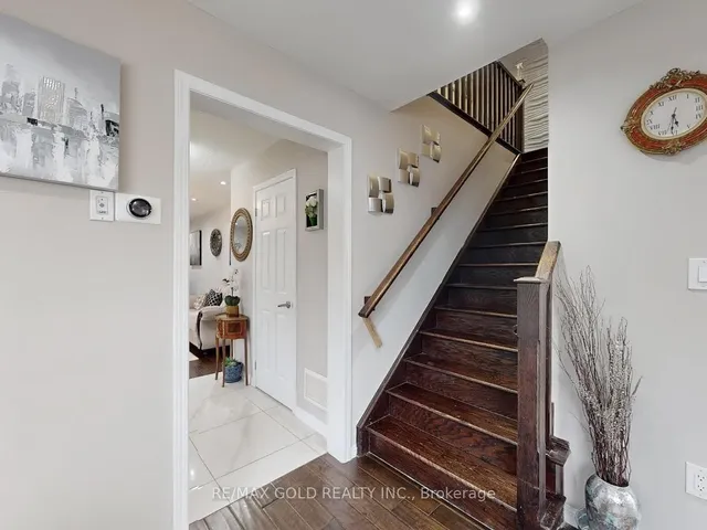 Additional image 20 of 933 Raftis Cres