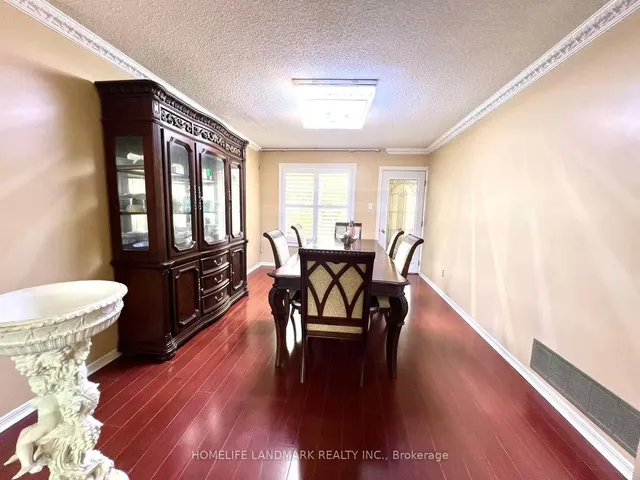 Additional image 5 of 327 Goldhawk Tr