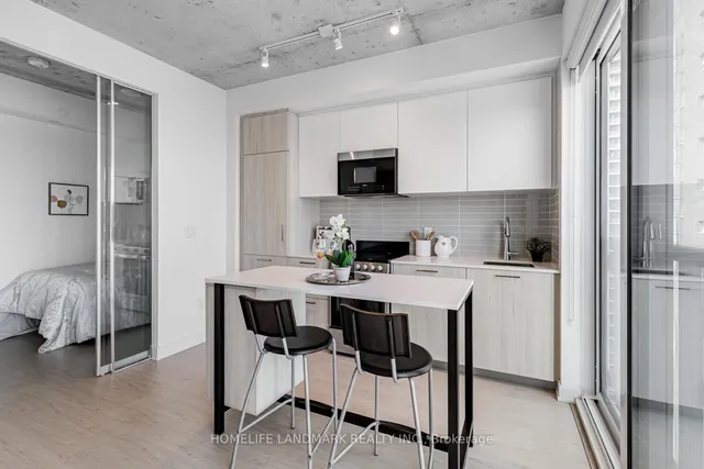 Additional image 8 of 65 Mutual St Unit 2501