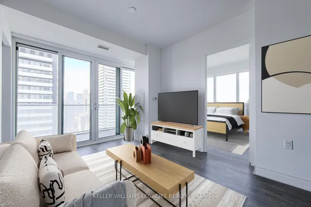 Additional image 8 of 7 Grenville St Unit 3705