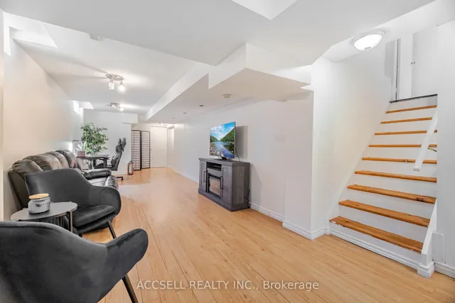 Additional image 34 of 323 Pettigrew Tr