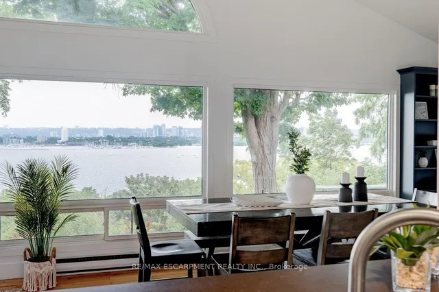 Additional image 24 of 636 WEST OVAL Dr