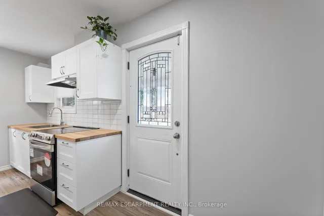 Additional image 3 of 197 East 12th St