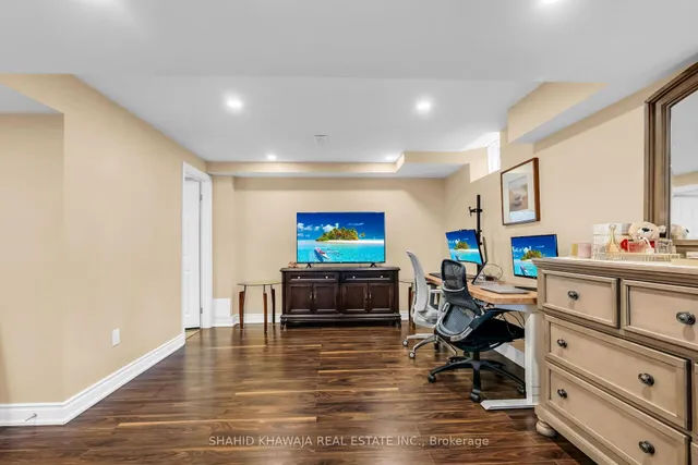 Additional image 41 of 325 Sixteen Mile Dr