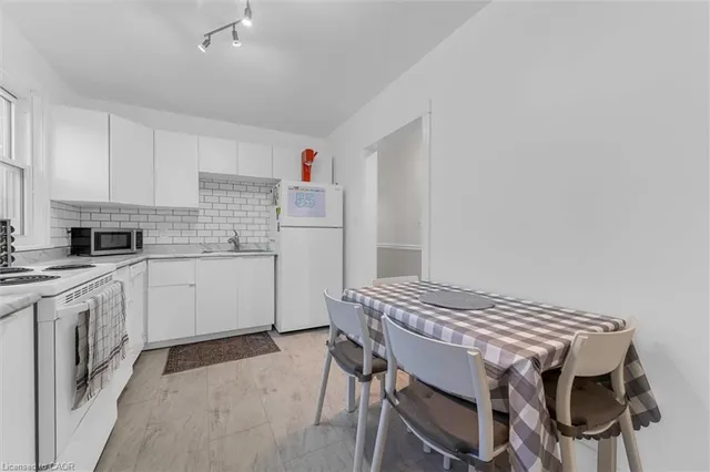 Additional image 11 of 287 East 33rd St