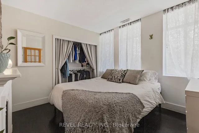 Additional image 18 of 36 James St Unit 803