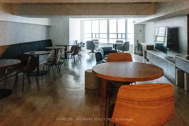 Additional image 4 of 71 Simcoe St Unit 1002