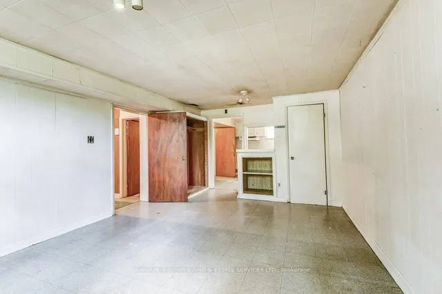 Additional image 36 of 97 Mc Roberts Ave