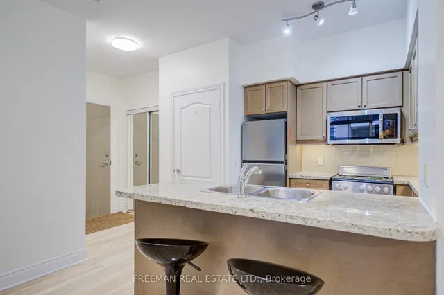 Additional image 9 of 319 Merton St Unit 201
