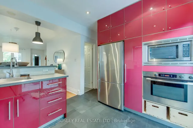 Additional image 8 of 55 Robbins Ave