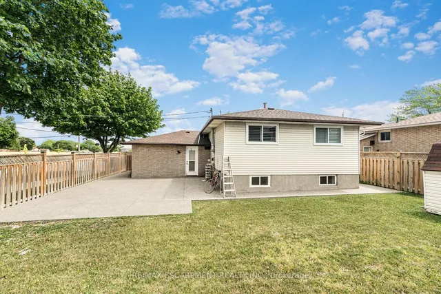 Additional image 30 of 102 Quaker Cres