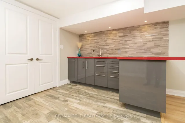 Additional image 31 of 39 Ascot Ave