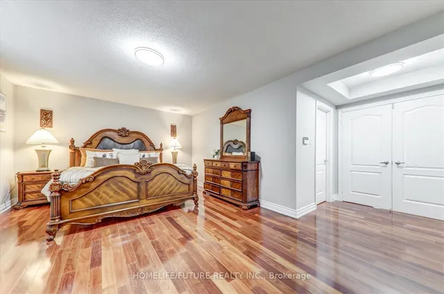 Additional image 23 of 28 Billancourt Cres