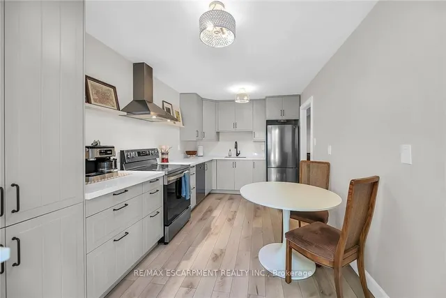 Additional image 12 of 158 Wendover Dr