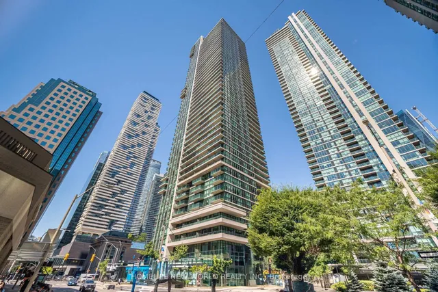 33 Bay St Unit 2502