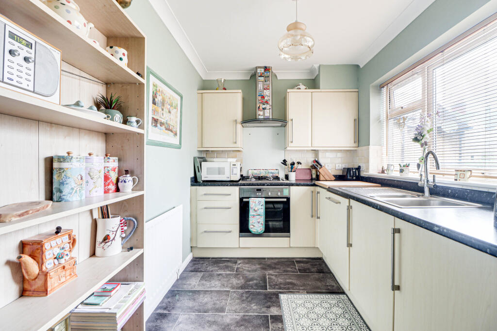 Additional image 14 of St. Nicholas Court, Harpenden, Hertfordshire, AL5