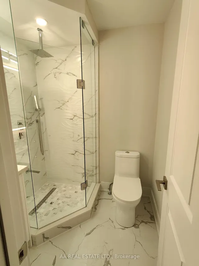 Additional image 38 of 471 Jones Ave