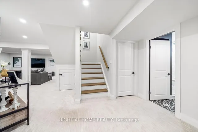 Additional image 31 of 89 Lloyminn Ave