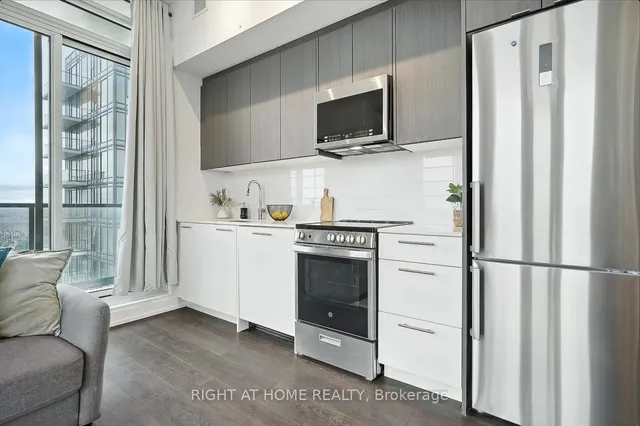 Additional image 13 of 215 Veterans Dr Unit 803