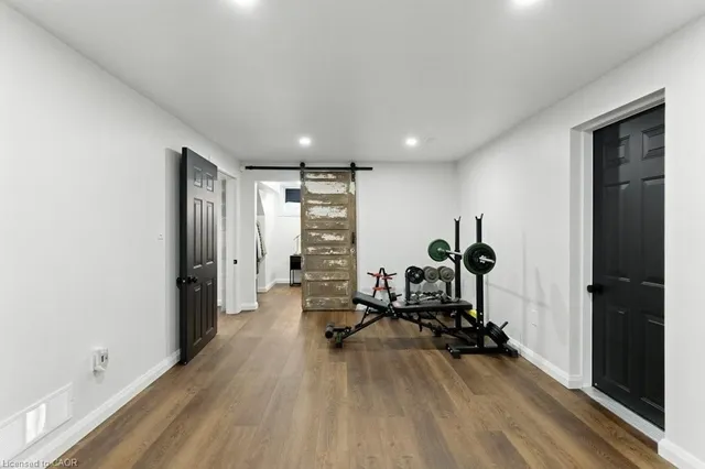 Additional image 34 of 30 Cloke Crt