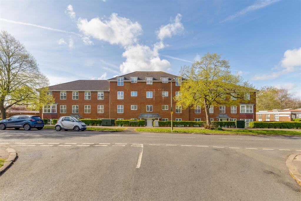 Additional image 28 of Beaumont House, Cole Green Lane, Welwyn Garden