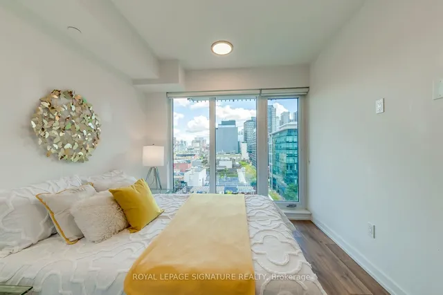 Additional image 25 of 2 Augusta Ave Unit 1003