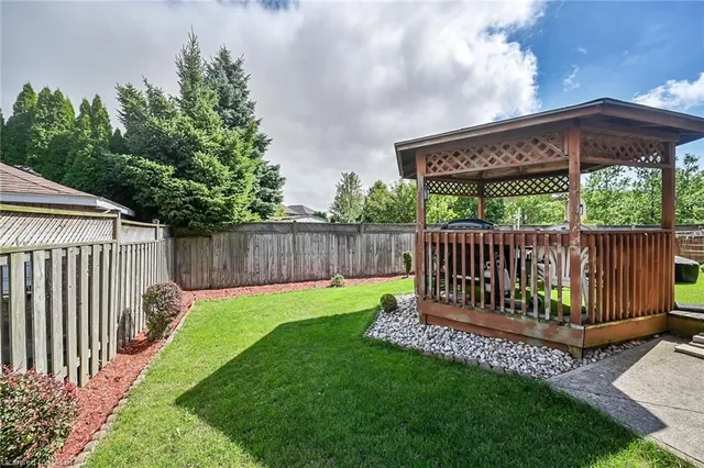 Additional image 45 of 140 Solomon Cres