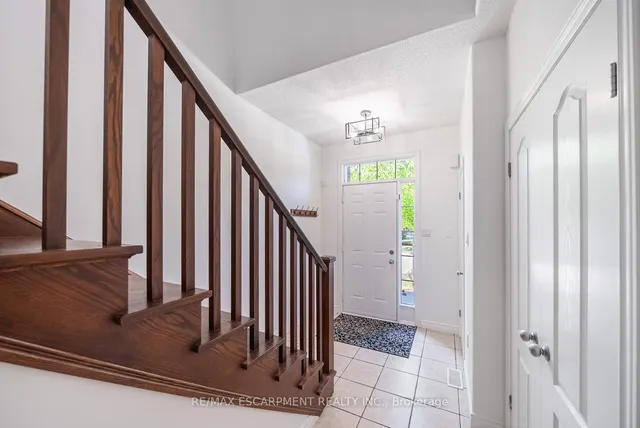 Additional image 4 of 10 LIDDYCOAT Lane Unit 4