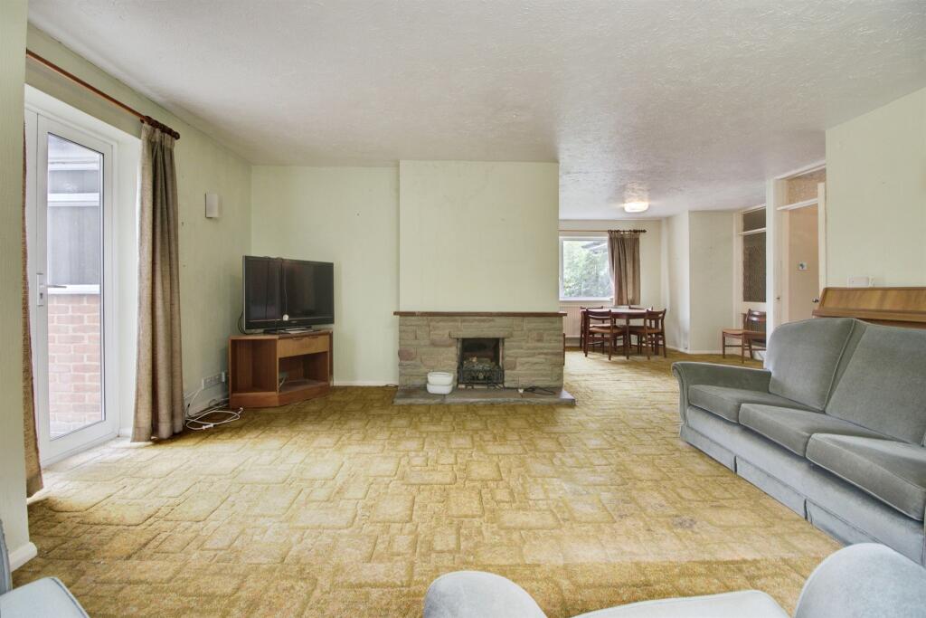 Additional image 4 of Barn Close, Welwyn Garden City