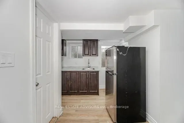 Additional image 27 of 4 Parkend Ave