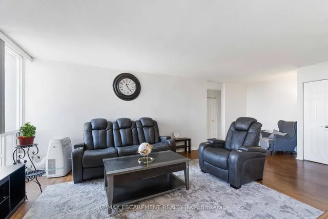 Additional image 7 of 75 Glenburn Crt Unit 1004