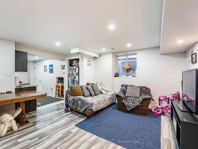 Additional image 35 of 6 Feeder St