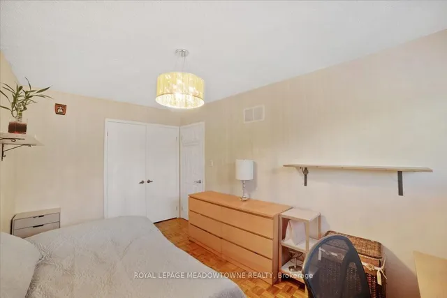 Additional image 28 of 836 Greycedar Cres