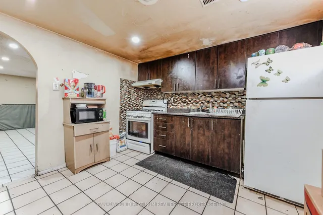 Additional image 32 of 3088 Harold Sheard Dr