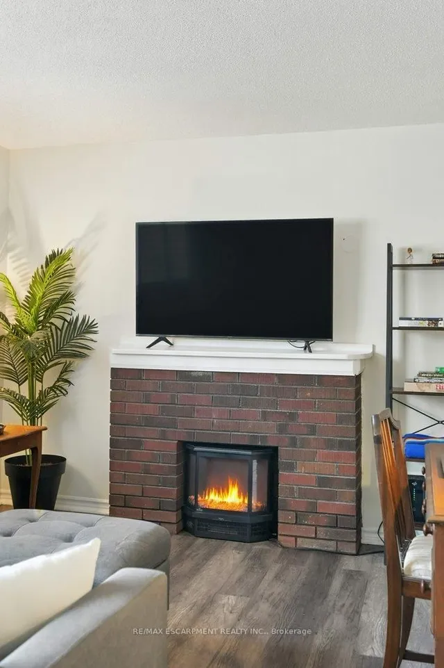 Additional image 30 of 6 Vineland Ave Unit 18