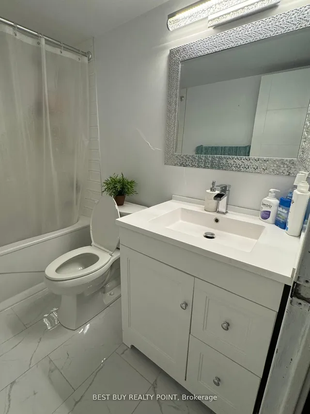 Additional image 23 of 15 La Rose Ave Unit 1007