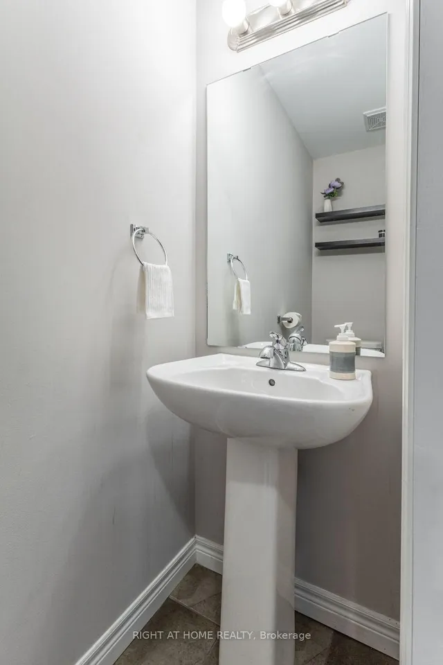 Additional image 18 of 3 Bloom Cres