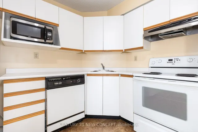 Additional image 17 of 41 Markbrook Lane Unit PH11